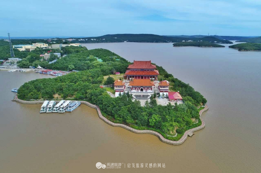 火山口探秘完整视频,镜泊湖地下森林火山口