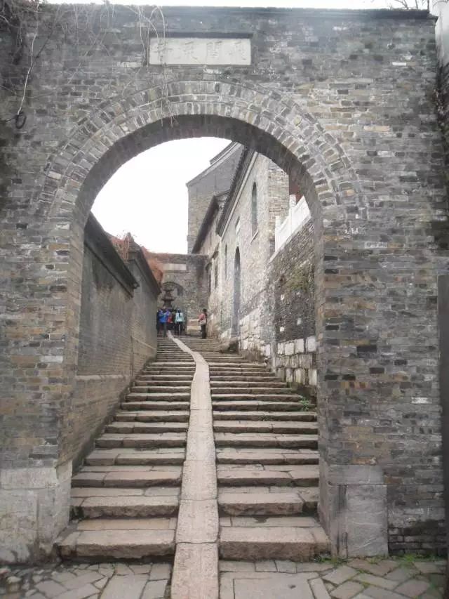 「镇深度」如何只用30元，过一天地道的镇江慢生活！