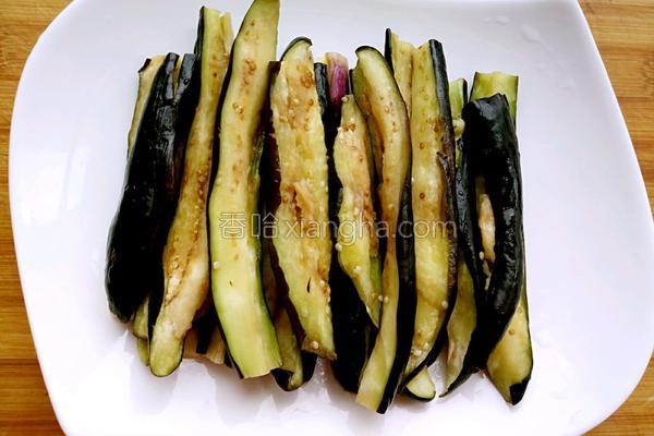 生拌茄子的热量有多少,生拌茄子丝