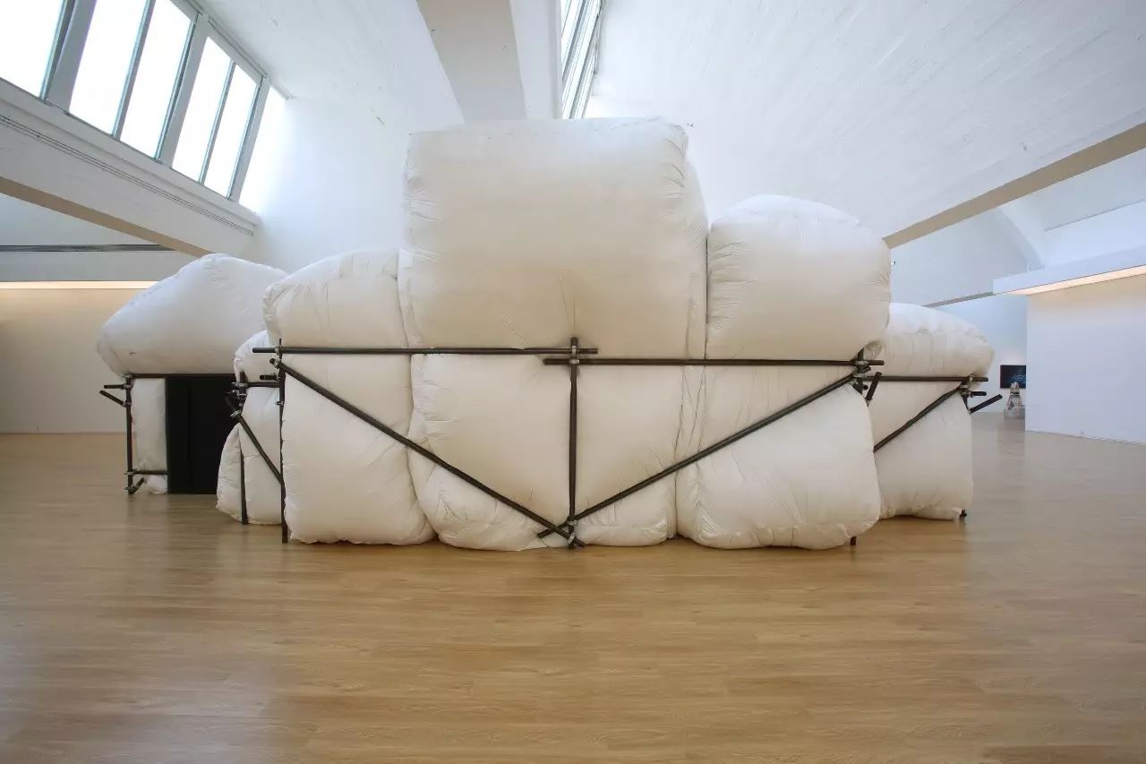 凤凰艺术展评视频,凤凰艺术年展评论