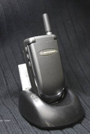 朋友圈被“10年前的手机”刷屏了，小布老泪纵横······