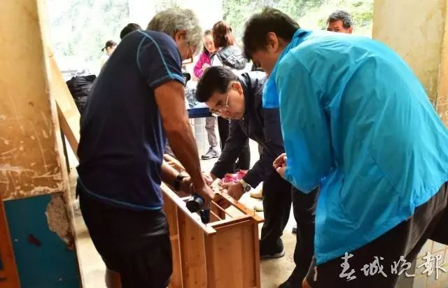 香港夫妇向哈佛捐2亿美元,香港夫妇捐款