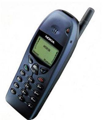 朋友圈被“10年前的手机”刷屏了，小布老泪纵横······