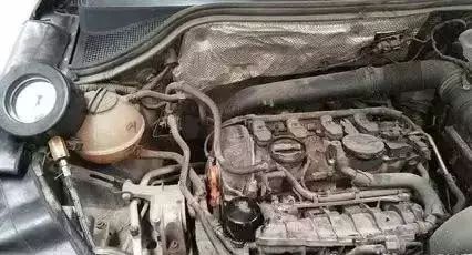 发动机机油压力异常是什么原因,机油压力高低的常见问题