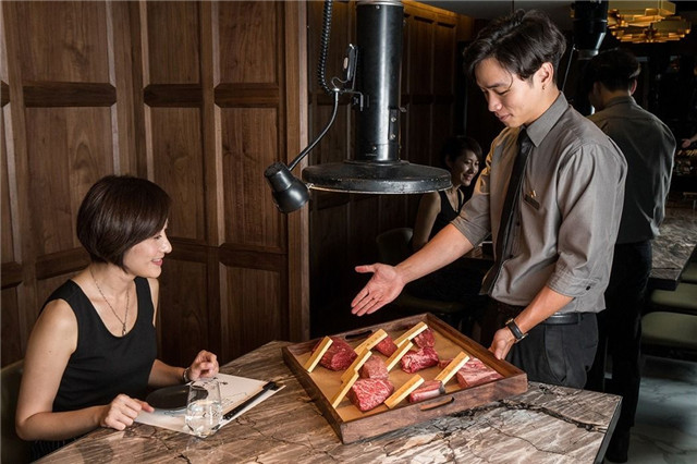 老饕必吃！这2家“顶级烧肉”店吃不到会捶心肝