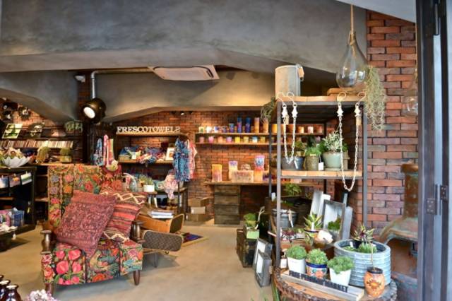 国庆去东京？那这条微信你得收好了！20家不务正业的最时髦小店让你买不停……