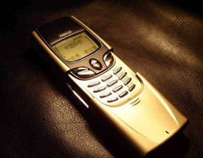 朋友圈被“10年前的手机”刷屏了，小布老泪纵横······