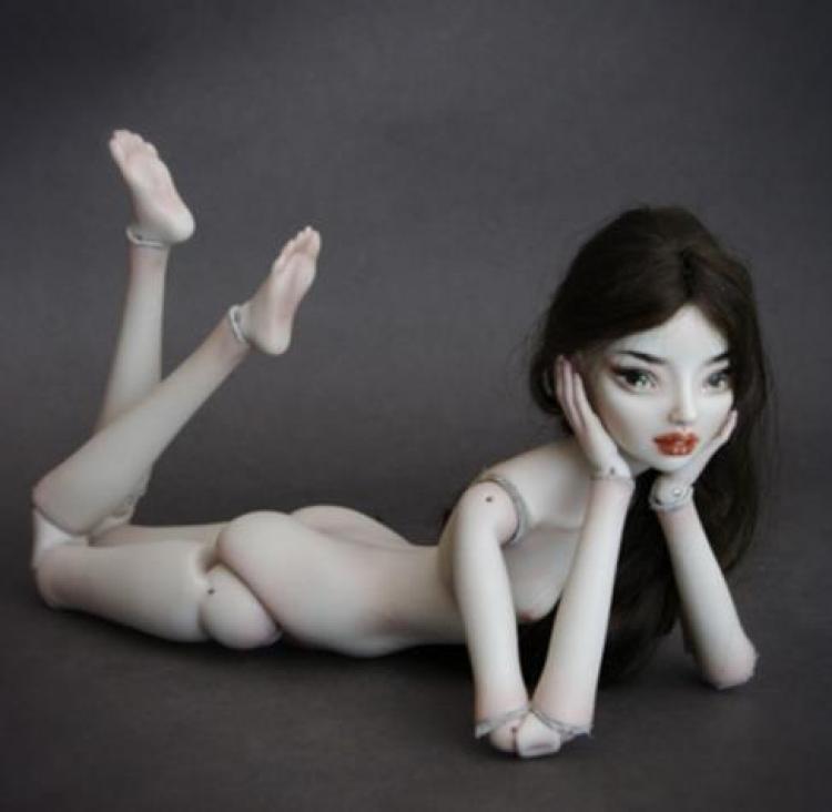 200万的人偶娃娃惊艳范爷订婚场！还有这些贵到流泪的手工美娃，你想买吗？！