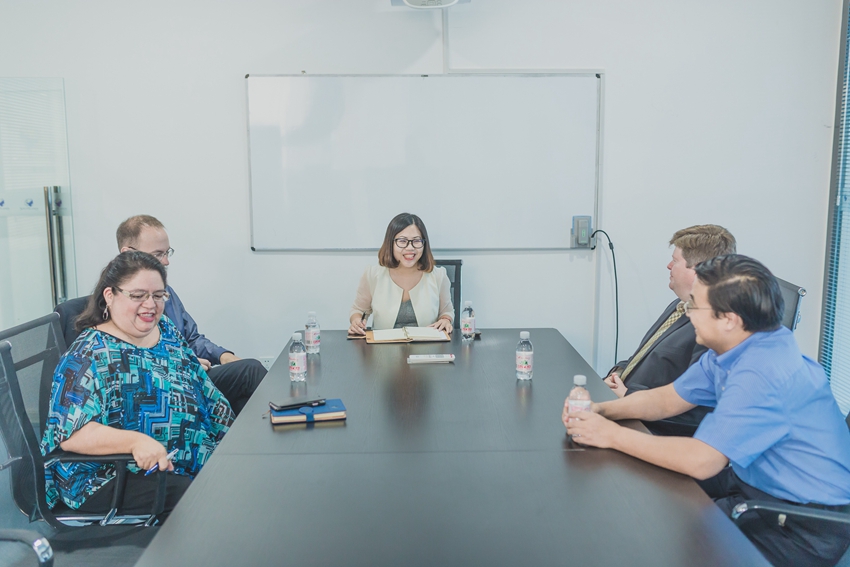 闈掑矝绱㈡柉鍏拌档涓藉,鍑ゅ嚢宀牎闀胯档涓藉