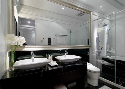 门后墙壁装镜子好不好图片,卧室门后挂镜子好不好图片