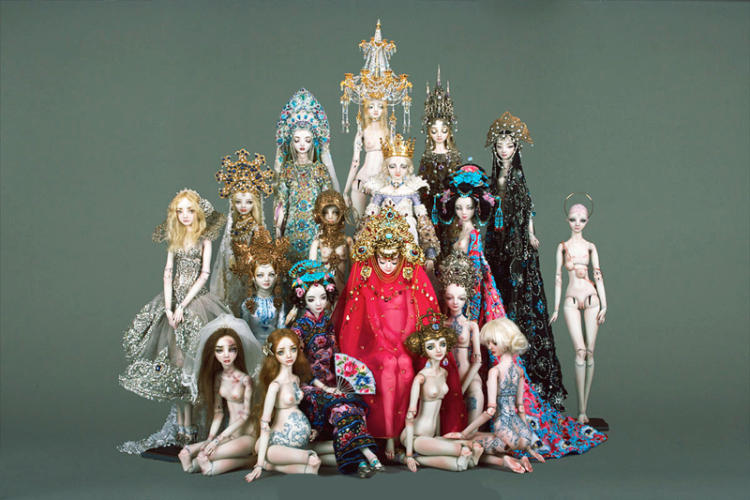 200万的人偶娃娃惊艳范爷订婚场！还有这些贵到流泪的手工美娃，你想买吗？！