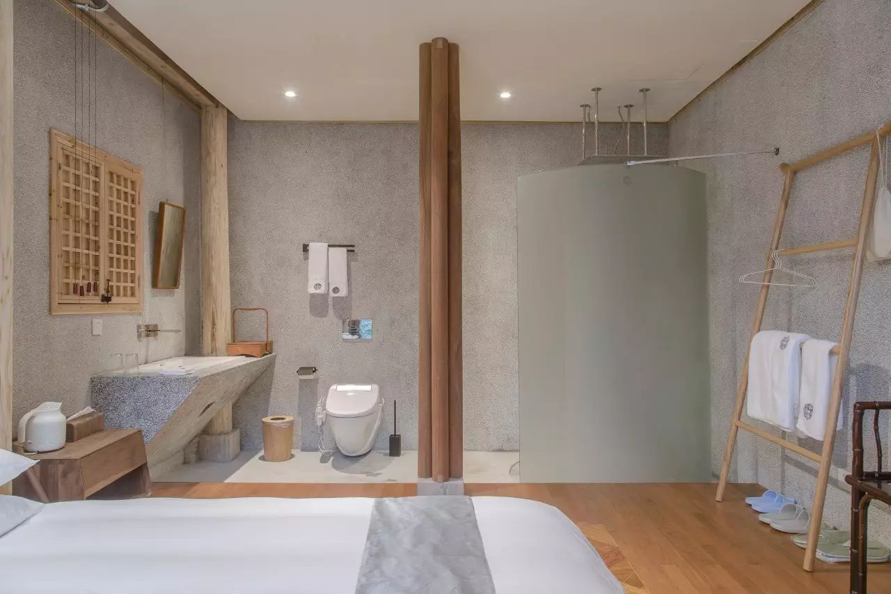 你绝对想不到，在一个唐朝古镇里，藏着大师王灏操刀的纯木客舍！