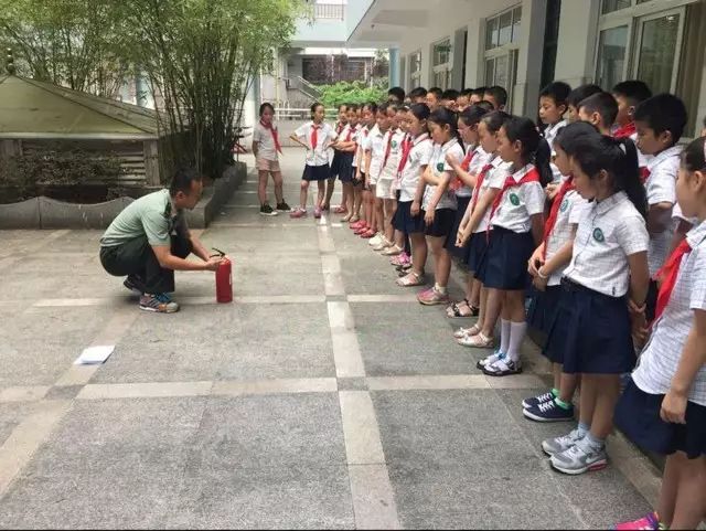 特别关注别人的生活什么心态,特别关注你生活的人
