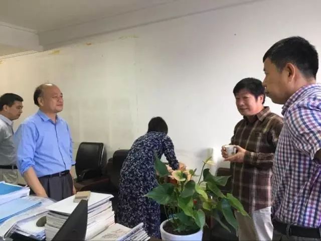 简讯今日要闻,今日头条新闻简讯最新消息