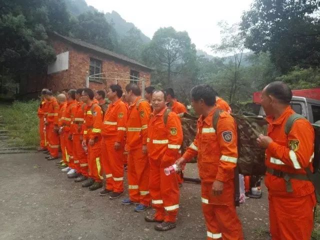 简讯今日要闻,今日头条新闻简讯最新消息