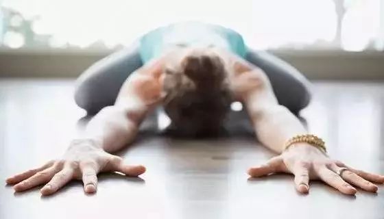 10分钟瑜伽冥想引导词,瑜伽休息放松术语音冥想