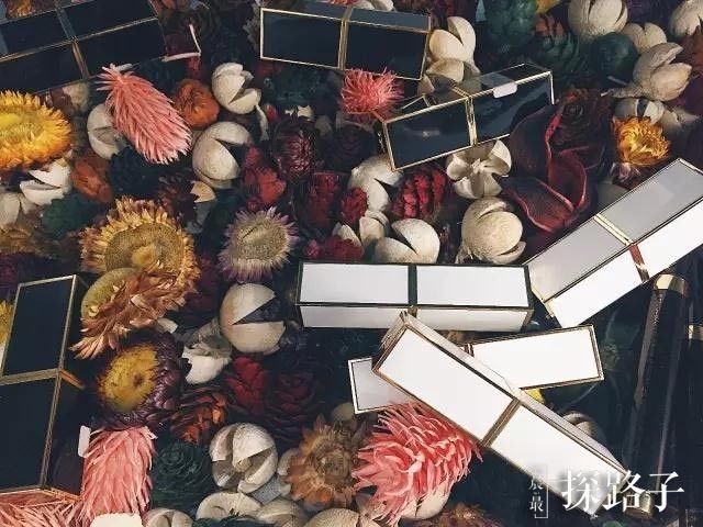 探门路丨价格堪比免税店！在这间「仓库」里居然还能买到断货口红！