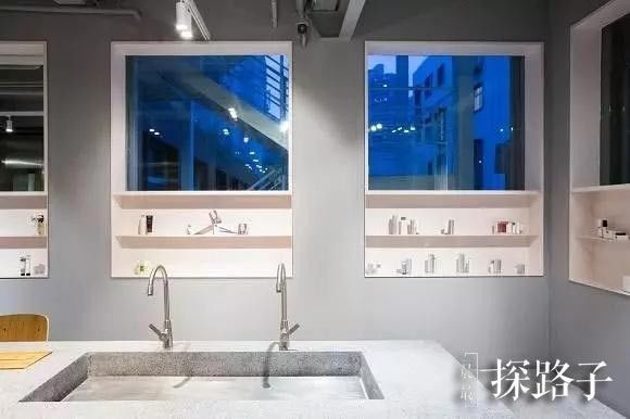 探门路丨价格堪比免税店！在这间「仓库」里居然还能买到断货口红！