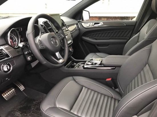 国五奔驰gle43全国最低价,18款奔驰gle43黑咖现车顶级配置