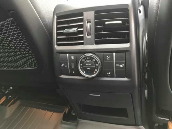 国五奔驰gle43全国最低价,18款奔驰gle43黑咖现车顶级配置