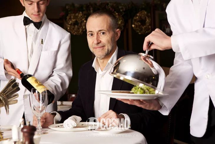 乐活家｜偷偷告诉你：这些上海米其林餐厅100元吃到扶墙！国庆去打卡