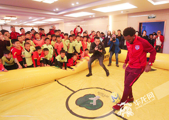 褰撲唬鍔涘竼瓒崇悆闃熷憳,鍔涘竼瓒崇悆闃熷憳璐瑰皵鍗楀