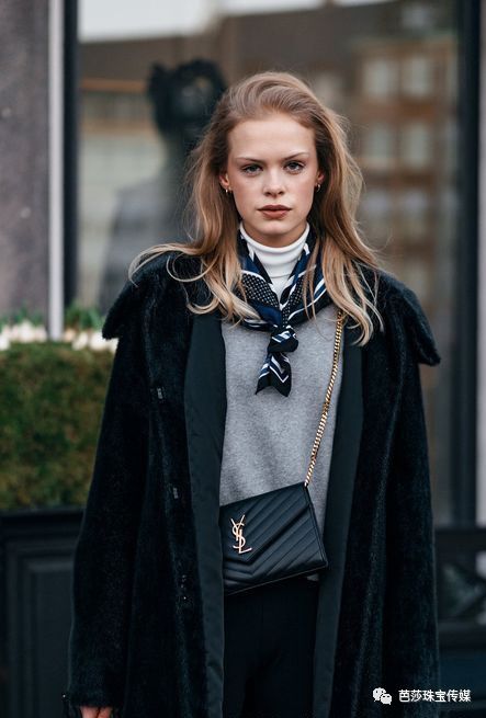 丝巾的100种新玩法,丝巾的各种新玩法