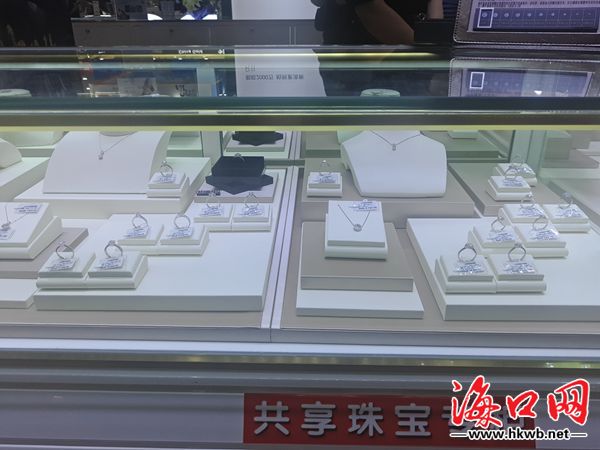 爱美的女人看过来,爱美的女孩子看过来