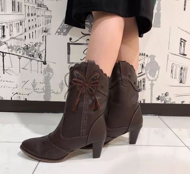 今年秋冬流行的鞋子,今年秋冬鞋