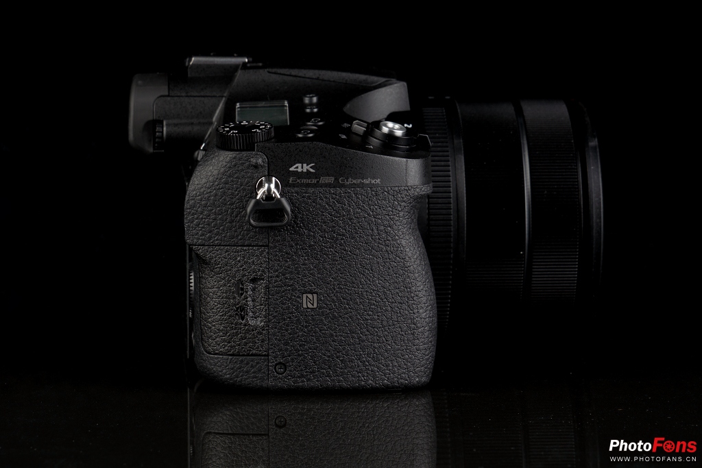 索尼黑卡rx10m4测评,索尼黑卡rx10五代