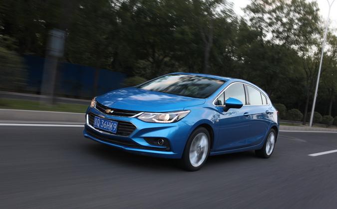 科鲁兹和福克斯,福克斯和昂克赛拉的空间哪个大