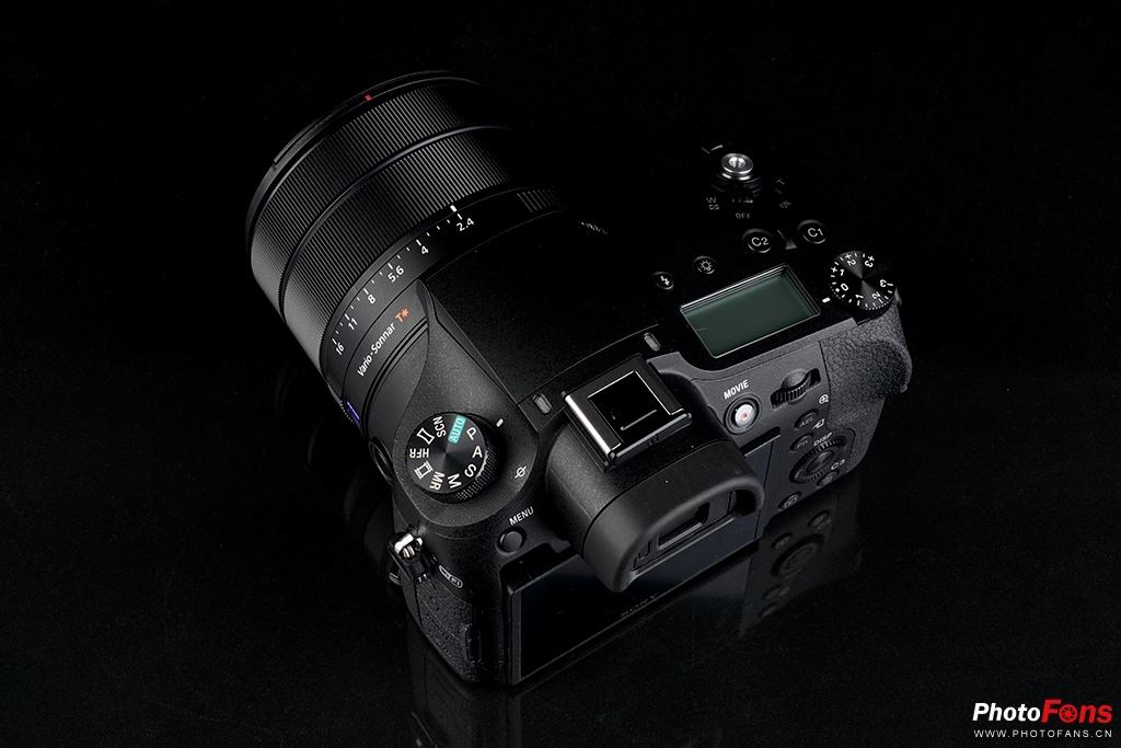 索尼黑卡rx10m4测评,索尼黑卡rx10五代