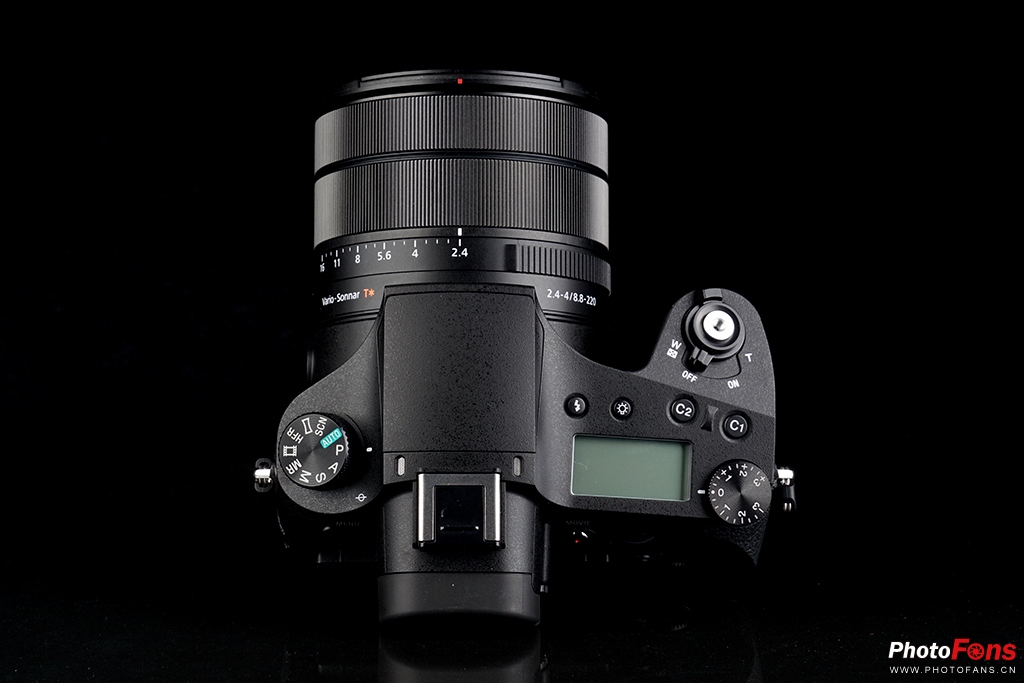 索尼黑卡rx10m4测评,索尼黑卡rx10五代