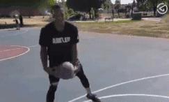 如何让变向运球更有威胁,给大家分享一个运球变向教程