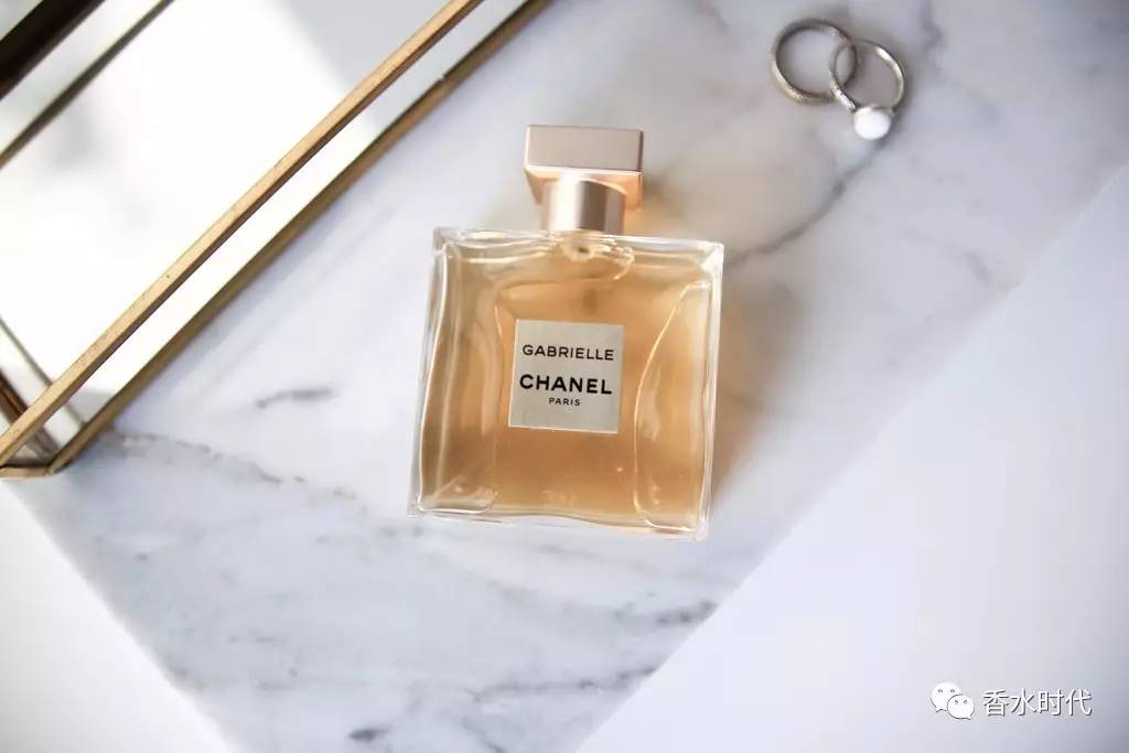 香奈儿员工福利待遇,香奈儿最近新作