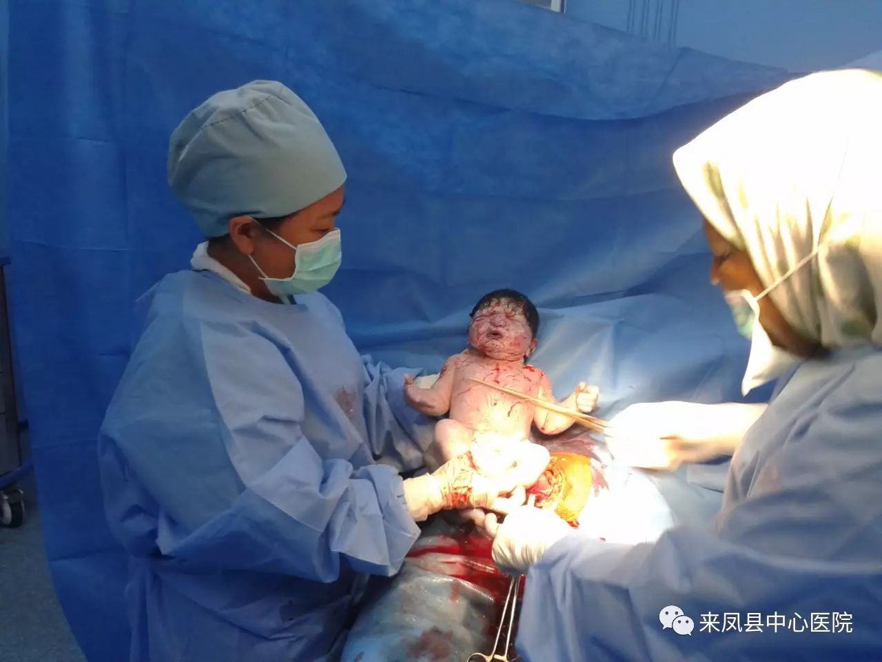 土家妹子演唱视频,土家妹子现场版