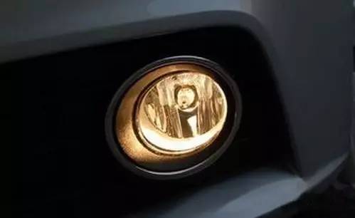 汽车年检对灯光有什么要求,年检灯光不合格怎么办