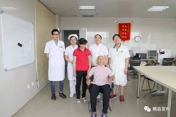 白内障患者复明救助活动,白内障扶贫活动