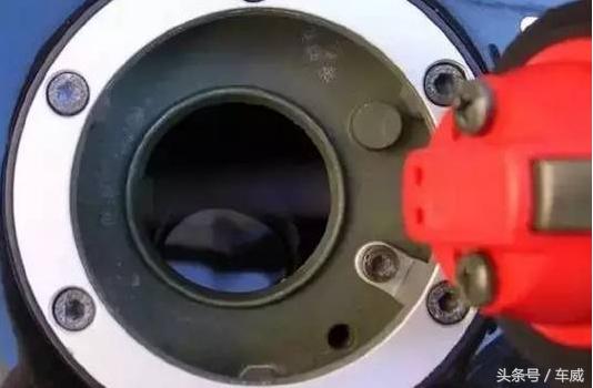 车上都有哪些排水口要清理,车上有哪些排水孔需要疏通