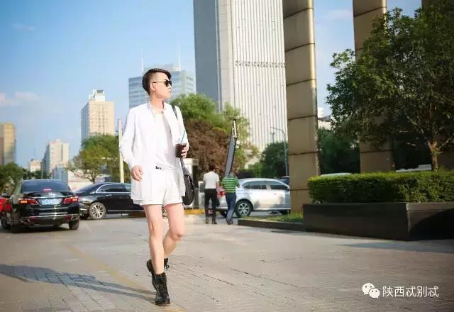 西安街拍穿搭最近几天,西安市街拍穿搭最新