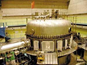 人造小太阳对人类有什么改变,中国人造太阳托卡马克装置