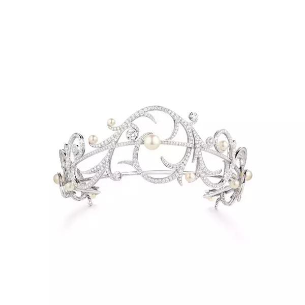 全新欢沁盛宴，将行云流水的交响乐化为华美的珠宝