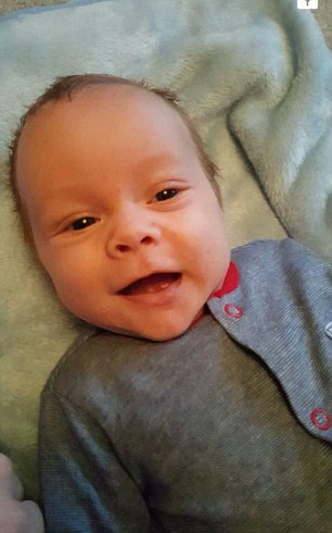 怀胎4月羊水破了怎么办,怀胎十月孕妇羊水破了