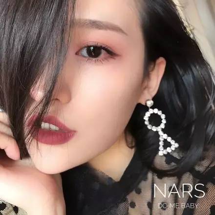 深色口红不好看,浅色口红涂了显黑显老怎么办