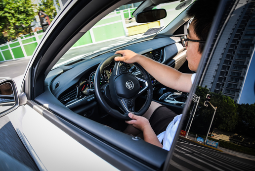 别克君威2.0t2024款性能测试,1.5t配9at变速箱怎么样君威