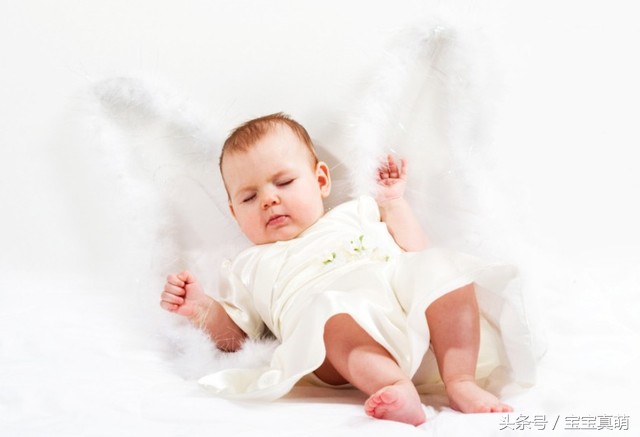 宝宝出现哪些异常时要报告,宝宝出现哪些行为需要关注