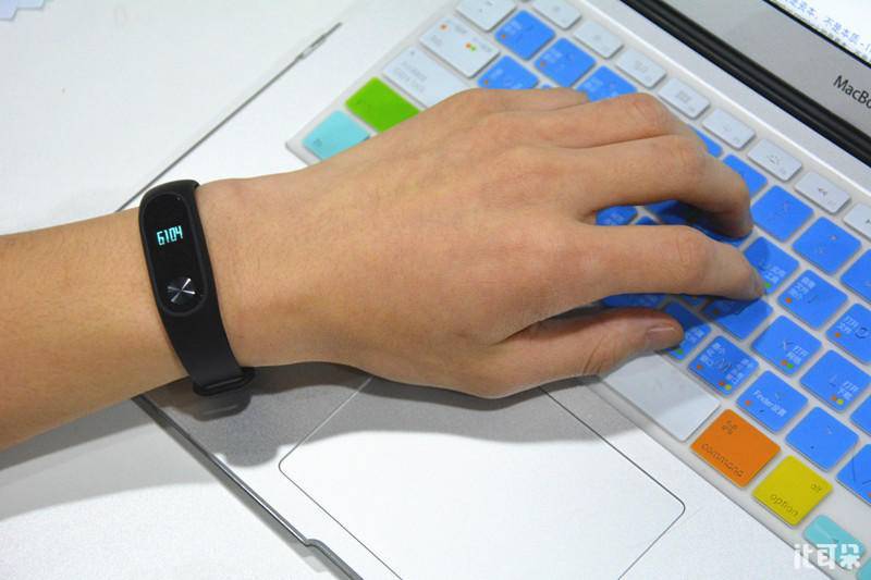 最好的小米手环推荐,小米手环6nfc和华为手环6pro