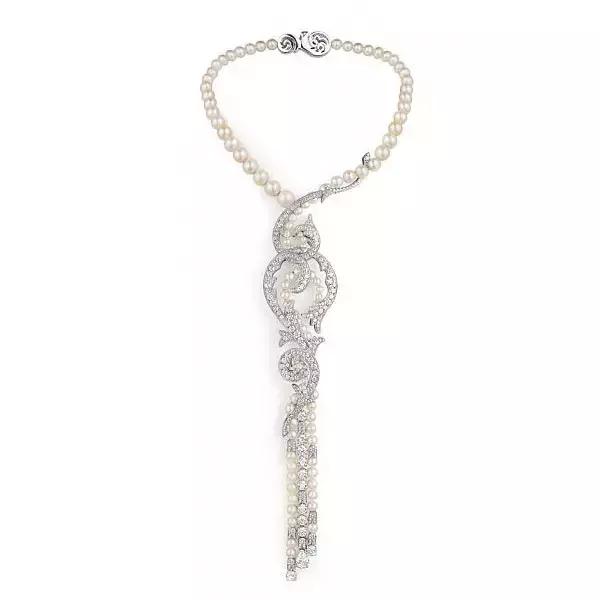 全新欢沁盛宴，将行云流水的交响乐化为华美的珠宝