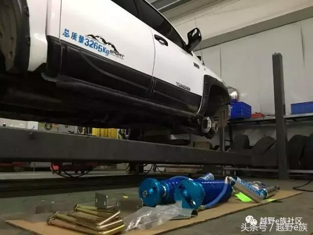 丰田坦途3.3t柴油版改装,丰田坦途trd全新款2022款改装