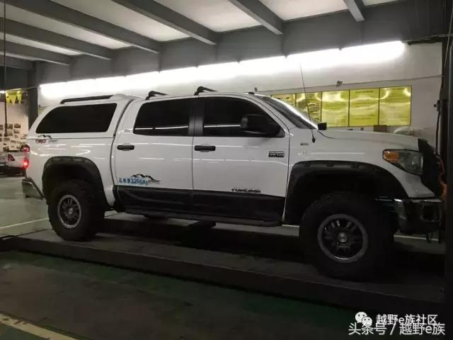 丰田坦途3.3t柴油版改装,丰田坦途trd全新款2022款改装